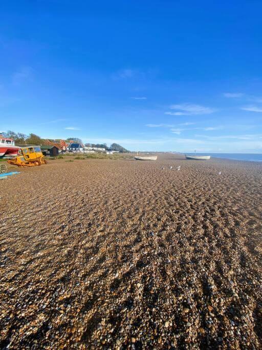 Beautiful Immaculate Aldeburgh Cottage, Sunny Outdoor Space, Free Parking - Easy Walk To Beach & Town Dış mekan fotoğraf