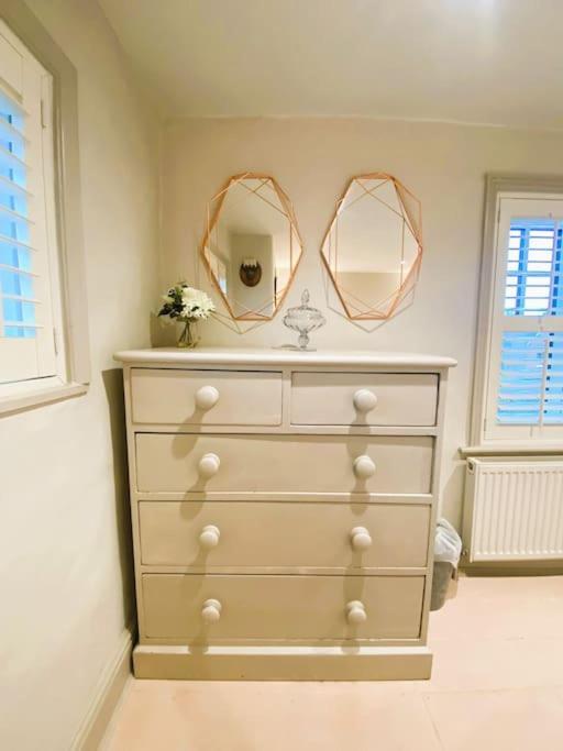 Beautiful Immaculate Aldeburgh Cottage, Sunny Outdoor Space, Free Parking - Easy Walk To Beach & Town Dış mekan fotoğraf