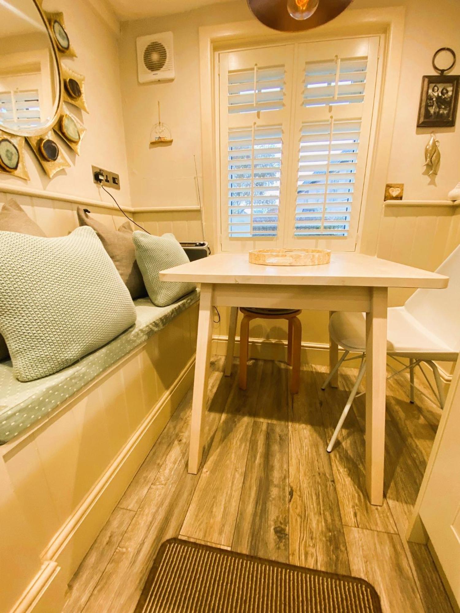 Beautiful Immaculate Aldeburgh Cottage, Sunny Outdoor Space, Free Parking - Easy Walk To Beach & Town Dış mekan fotoğraf