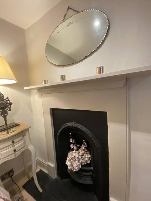 Beautiful Immaculate Aldeburgh Cottage, Sunny Outdoor Space, Free Parking - Easy Walk To Beach & Town Dış mekan fotoğraf