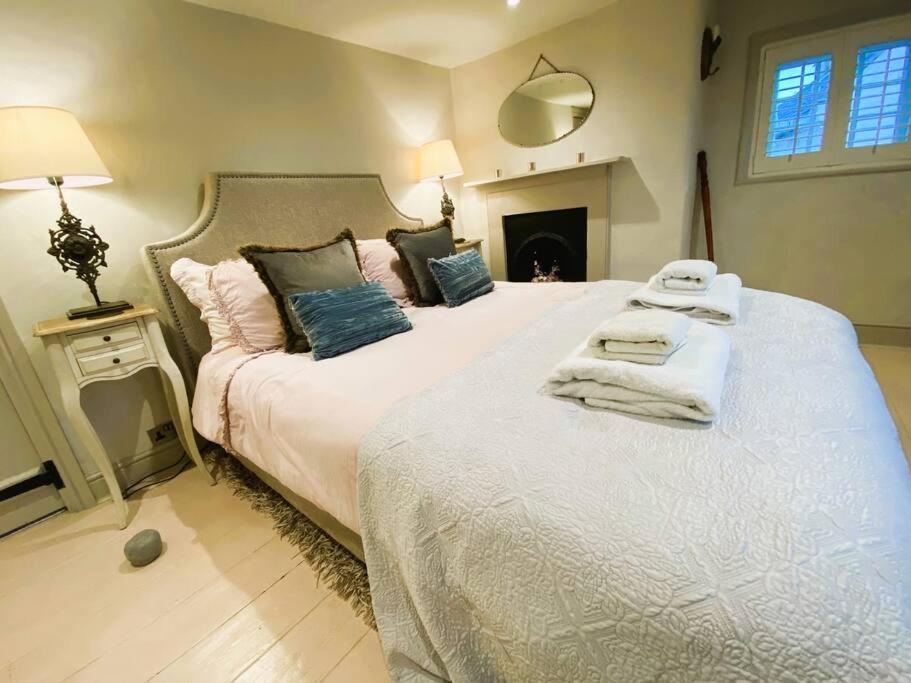 Beautiful Immaculate Aldeburgh Cottage, Sunny Outdoor Space, Free Parking - Easy Walk To Beach & Town Dış mekan fotoğraf