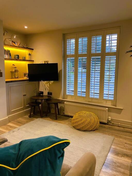 Beautiful Immaculate Aldeburgh Cottage, Sunny Outdoor Space, Free Parking - Easy Walk To Beach & Town Dış mekan fotoğraf